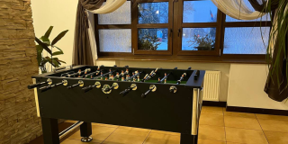 В ресторане парк-отеля «Беловежская пуща» появился настольный футбол